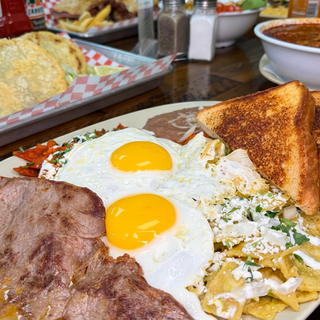 Chilaquiles Divorciados